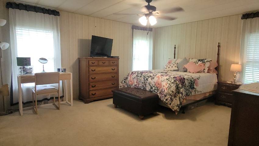 119 Lake Hazel Drive a Winter Haven, FL Mobile or Manufactured Home for Sale